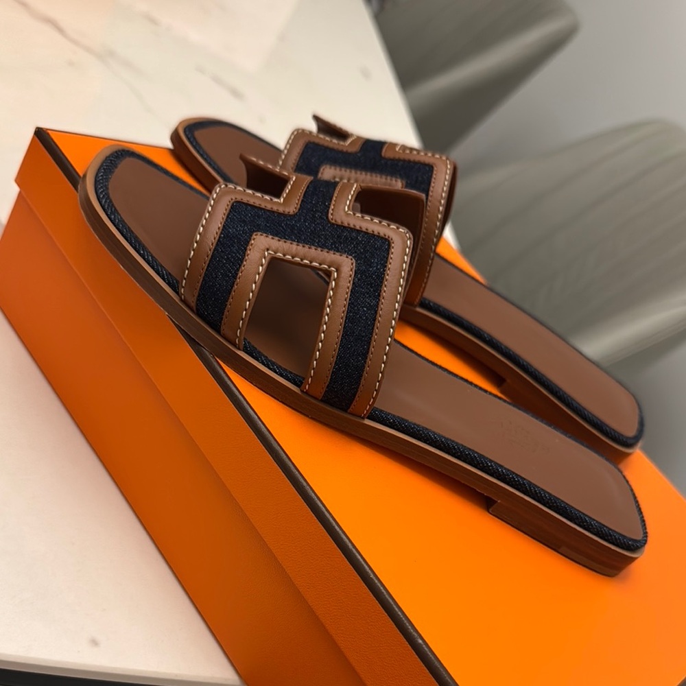 Hermes Brown and Navy Leather Oran Slide Sandals - Picture 2 of 5